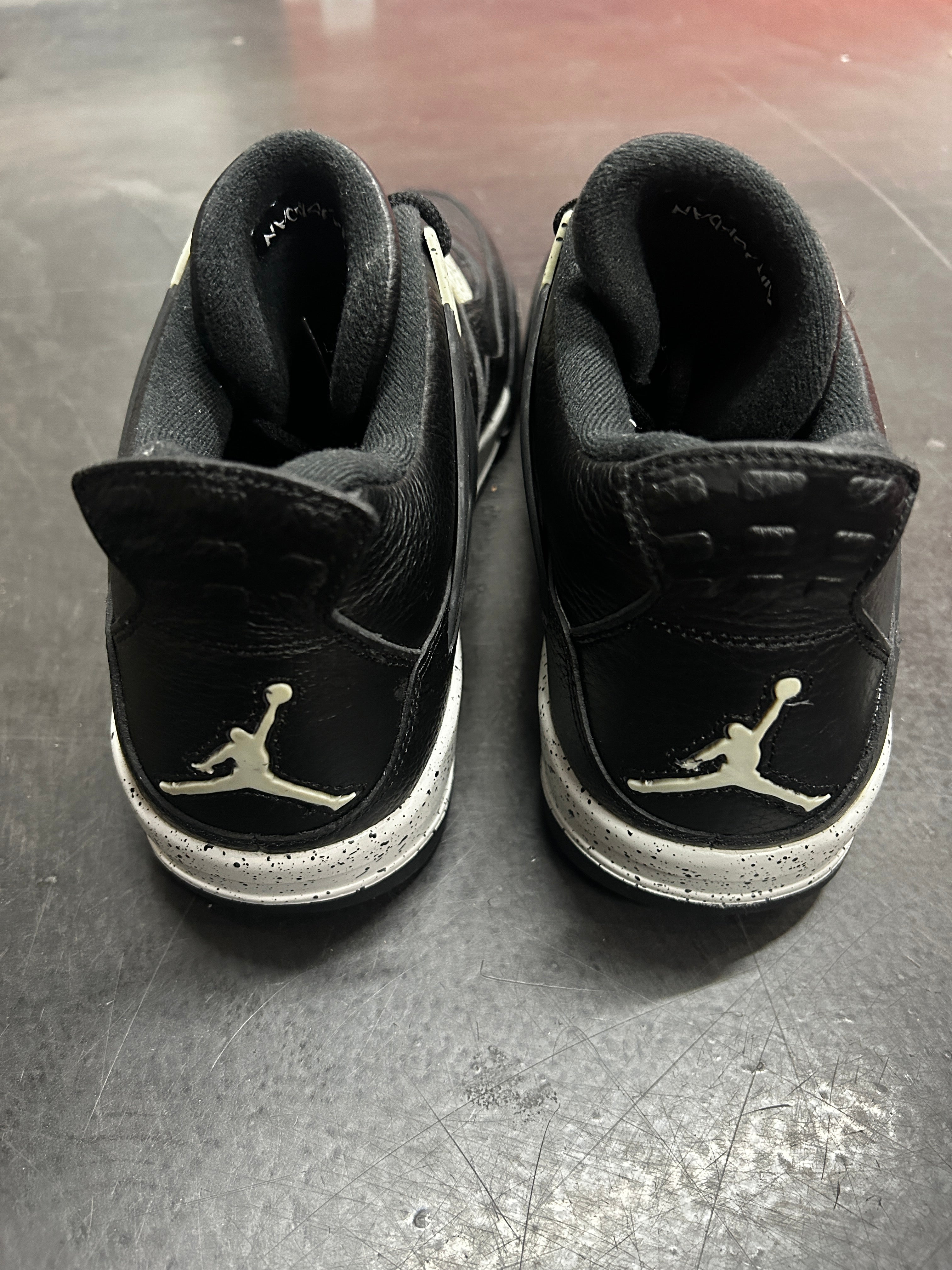 Jordan 4 Retro Oreo (2015) (Pre-Owned) – The Magnolia Park