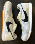 Nike Venture Runner Light Bone