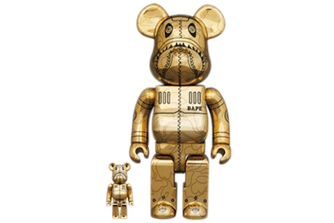 Bearbrick x BAPE x Hajime Sorayama Camo Shark 100% & 400% 4