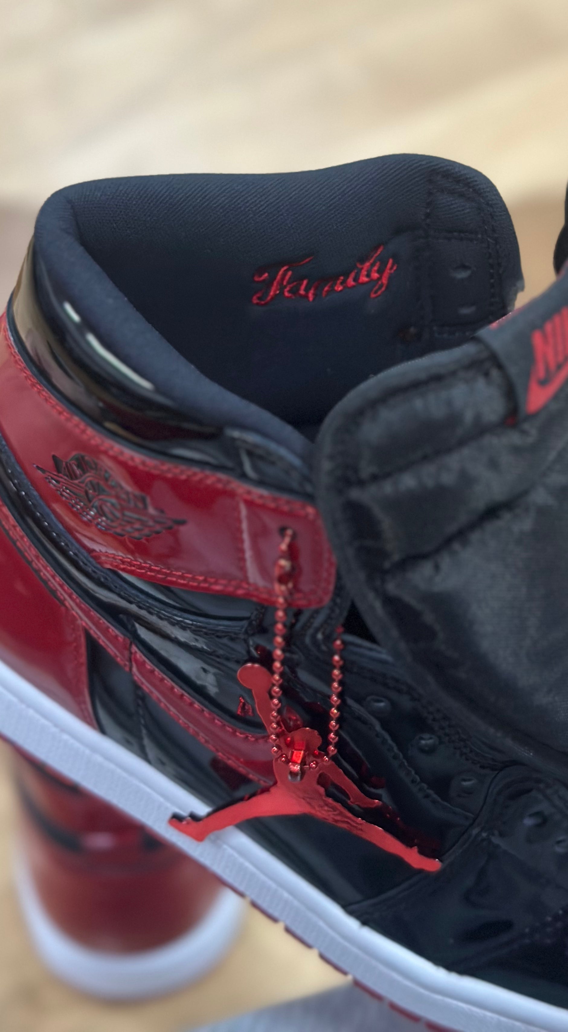 Jordan 1 Retro High OG Patent Bred (Pre-Owned)