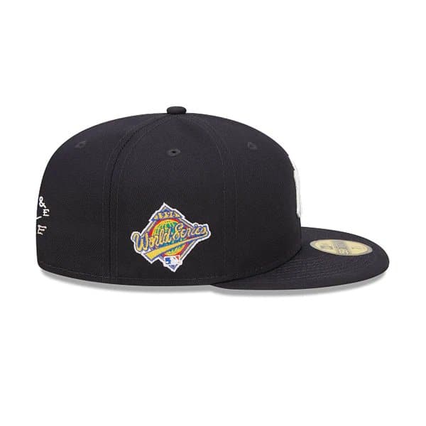 NEW ERA - 59FIFTY TEAM HEART NEW YORK YANKEES FITTED (NAVY) - The Magnolia Park